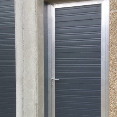 Stalen + aluminium deuren - Stalen en alu deuren  op maat, dockshelters en dock levellers