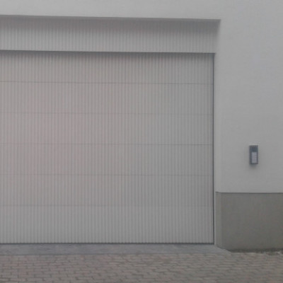 Panneaux sur mesure - Portes de garage privé